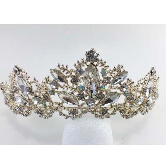 Elegant Clear Rhinestone Metal Tone Crown Tiara Floral Design NEW Bridal - Picture 6 of 7